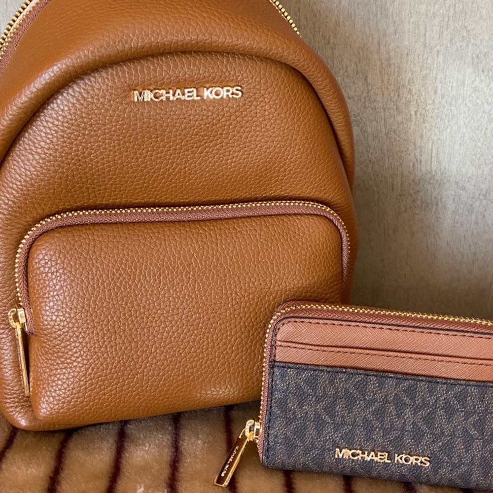 Michael Kors Small Backpack W/ Card Case